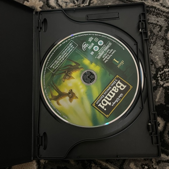 Walt Disney's Bambi movie 2 Disc. Platinum Edition DVD. - Picture 3 of 5